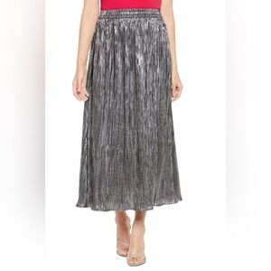Metallic Silver Pleated Maxi Skirt‎ 26/ Small